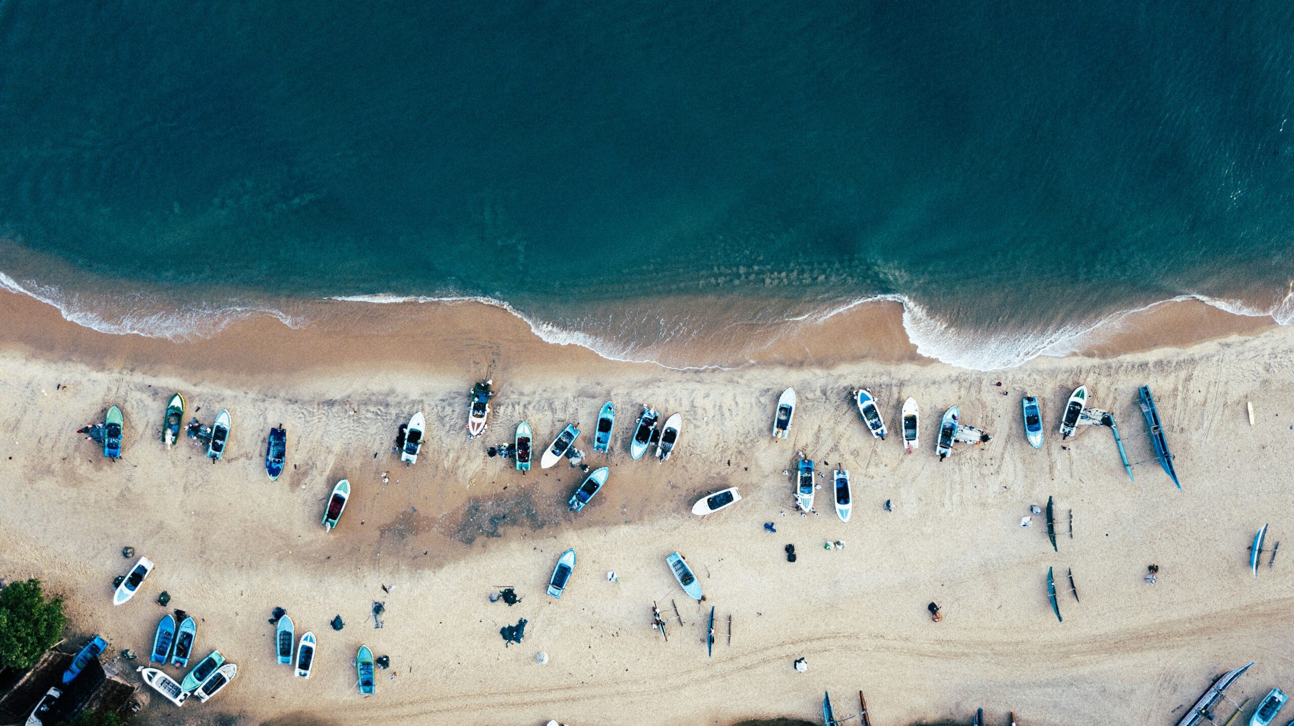 etienne-boulanger-J7LiHL7jAgU-unsplash (1)